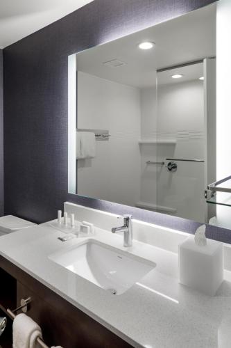 Residence Inn by Marriott East Peoria - image 12
