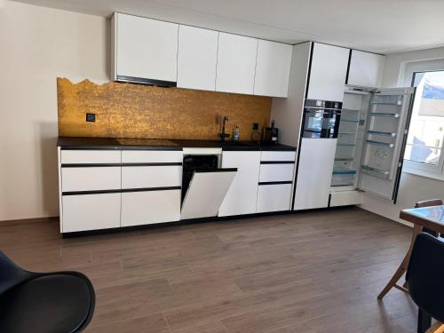 Konyha, Adventura in Unterbach