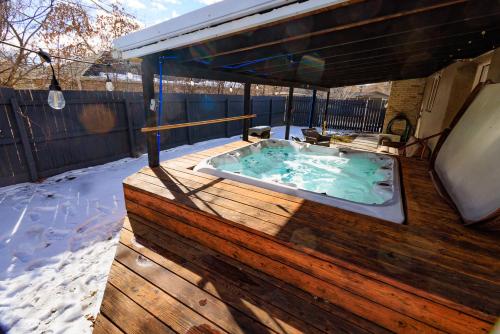 Smart House [HotTub/Pets/420] in Northeast Park Hill