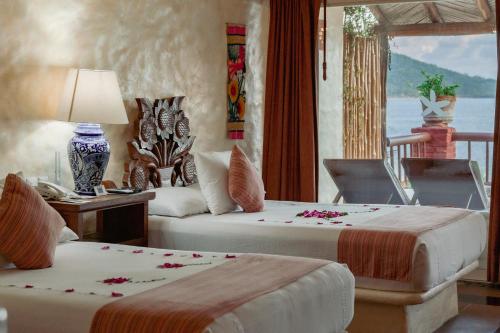 1 queen bed