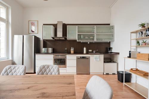 Alster Boho Apartment auf 150qm für bis zu 9 Gäste, Гамбург (фото 5)