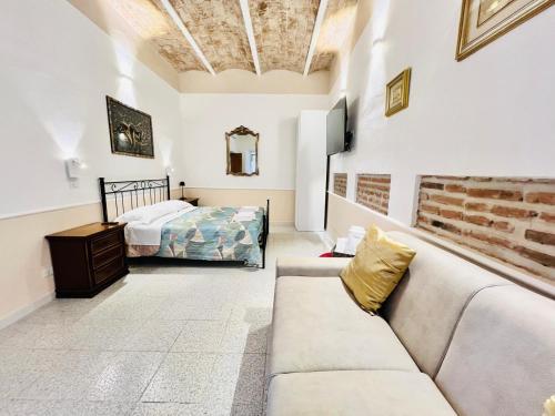 Sealovers house Thaon the Revel