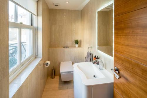 -Air con- Luxury Townhouse - High St Kensington!, Londyn (zdjęcie 9)