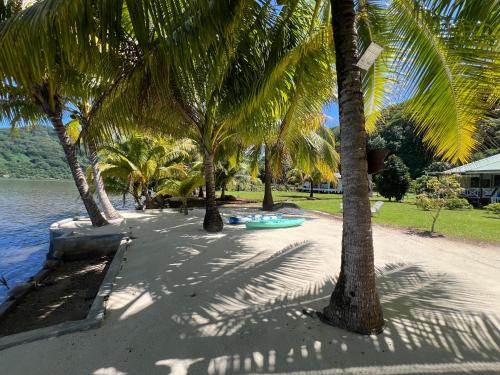Beach, Fare Mama Rota - au bord de l'ocean in Raiatea
