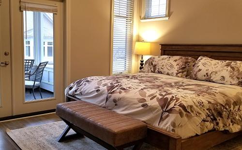 Tinhorn Meadow Cottage-walk To The Pool #20 in Osoyoos, Canada