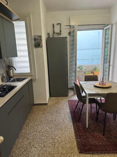 Elegant Coco stay- 10 min to Venice 4
