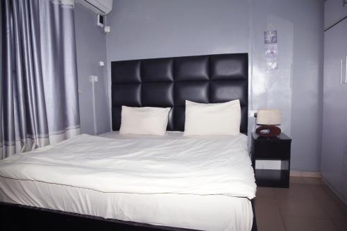 Sunshine Place C1, Lagos