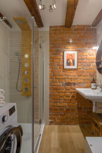 Oak Doors Apartament w Rynku - ProperUNIT, Breslau (Foto 6)