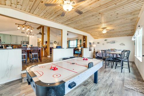 Crappie Fishing On Site! Lake Tawakoni Escape in Wills Point