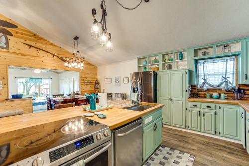 Crappie Fishing On Site! Lake Tawakoni Escape in Wills Point