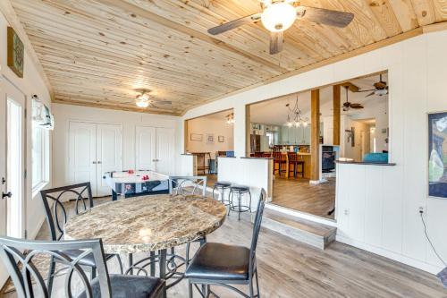 Crappie Fishing On Site! Lake Tawakoni Escape in Wills Point