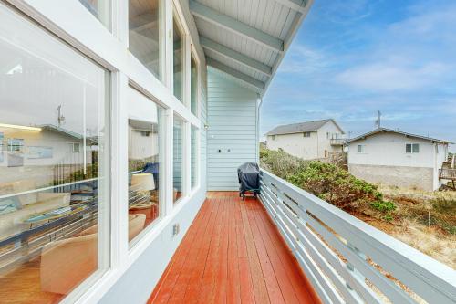 Lofty Pelican in ฟลอเรนซ์ (OR)