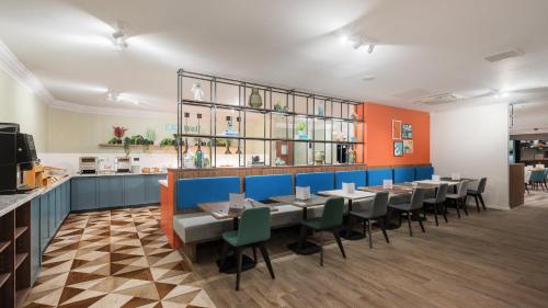 Holiday Inn York an IHG Hotel - image 10