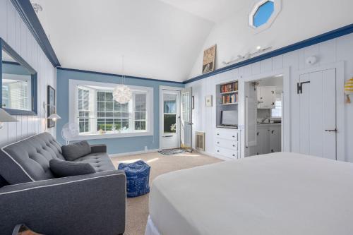 Seaside Cottages - Cottage 11A - The Book Nook Seaside Cottages - Cottage 11A - The Book Nook