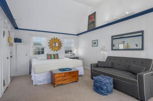 Seaside Cottages - Cottage 11A - The Book Nook Seaside Cottages - Cottage 11A - The Book Nook