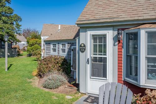Seaside Cottages - Cottage 11A - The Book Nook Seaside Cottages - Cottage 11A - The Book Nook