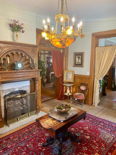 Vineyard Mansion B&B - image 14