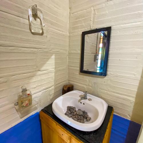 Habitación grupal ideal para amigos o familia con acceso al rio y wifi