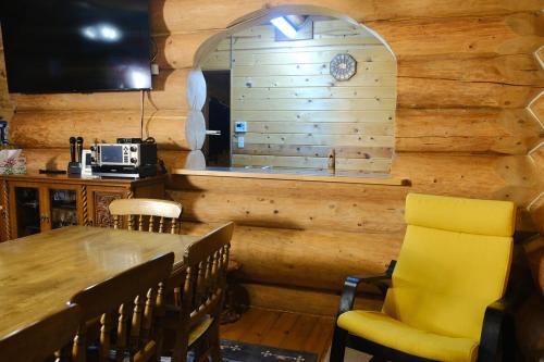 北軽井沢の浅間山麓に佇む本格カラオケとサウナ付きログハウス, Tsumagoi (foto 7)