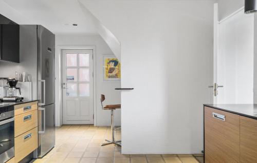 Cuina, Cozy Home In Thyborøn With Wifi in Thyboron