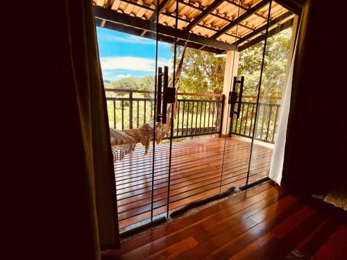 Chalé Baru - amplo, com ar cond conforto e natureza - 4min do centro