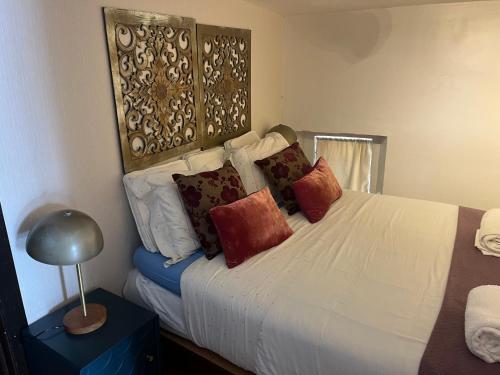 Apt with balcony near Rossio, Лиссабон