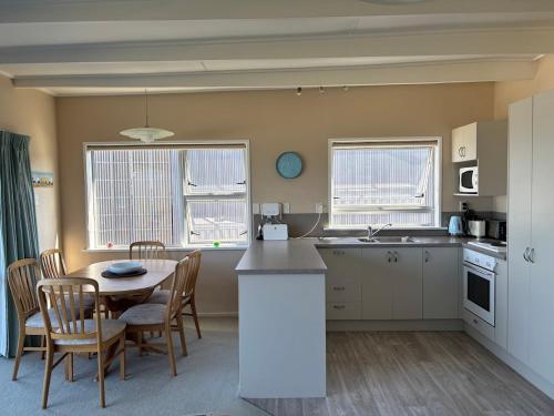 Hosts on the Coast Paradise on Pipi in วางกามาตา