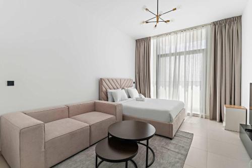 Modern Studio in Al Furjan with pool and gym, Dubai