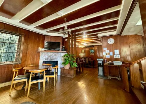 The Gather Inn Boutique Hotel - Burnham Park