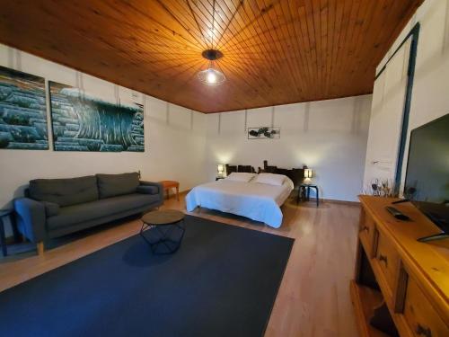 Les Chambres d'Hotes Le Triskele in Saint-Agreve