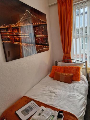 Economy Single Room image 6
