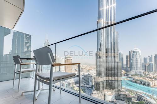 Overlooking Burj Khalifa and Fountain Views from Living to Bedrooms, The Address Residences Dubai Opera Tower 2, Downtown Dubai by Deluxe Holiday Homes, Dubaï (photo 3)