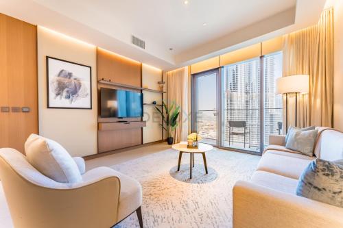 Overlooking Burj Khalifa and Fountain Views from Living to Bedrooms, The Address Residences Dubai Opera Tower 2, Downtown Dubai by Deluxe Holiday Homes, Dubaï