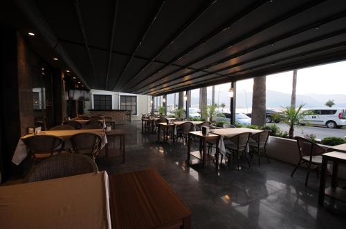 Candan Citybeach Hotel - image 11