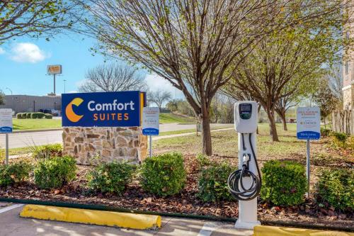 Comfort Suites Benbrook