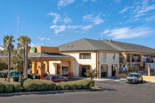 Suburban Studios Orangeburg - image 11