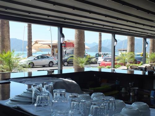 Candan Citybeach Hotel - image 8