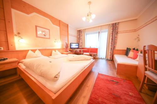 Superior Hotel Persal - main image