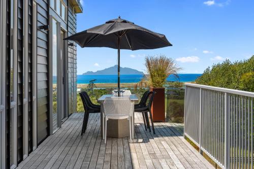 Viesnīcas āriene, The Chocolate Box - Waipu Cove Holiday Home in Waipu
