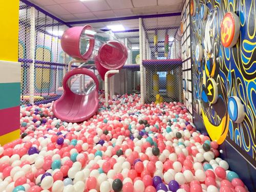 놀이터, 힐튼 포산 (Hilton Foshan) in 포산