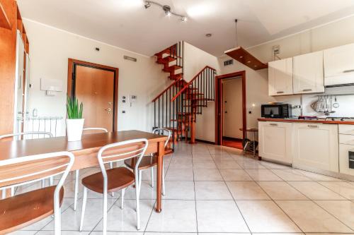 La Terrazza sul Parco , Huge Private Terrace, Free Parking, 3 Bedrooms, Rome (photo 3)