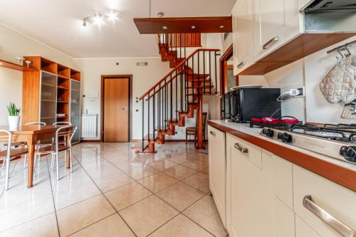 La Terrazza sul Parco , Huge Private Terrace, Free Parking, 3 Bedrooms, Rome (photo 2)