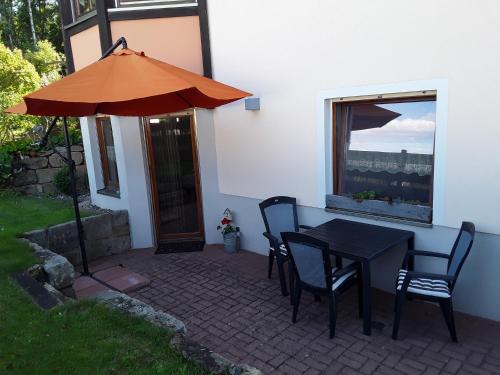 المنظر الخارجي, Ruhige Einliegerwohnung mit Terasse in Altenkunstadt