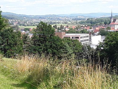 المنظر الخارجي, Ruhige Einliegerwohnung mit Terasse in Altenkunstadt