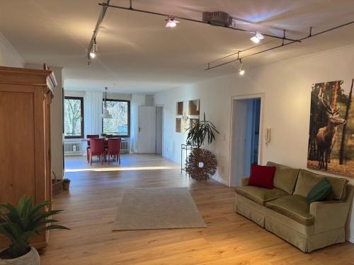 2 bedrooms, 3 beds