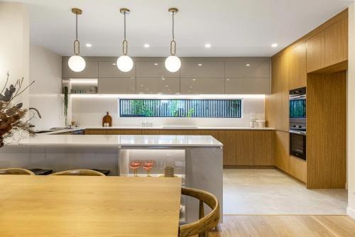 Mission Bay 4 bedrooms Tidy Unit in Kohimarama