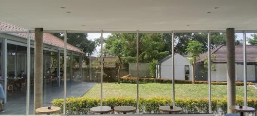 Restaurant, Bungalow Homes in Ciumbuleuit