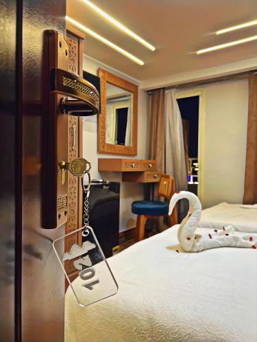 Pharaohs Pyramids Crypt