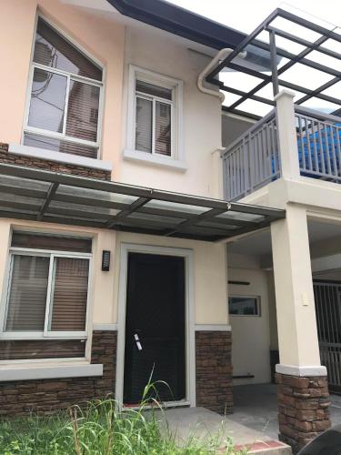 tARAHvel Rental Property, Manila