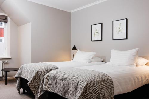 Three-Bedroom Apartment image 1